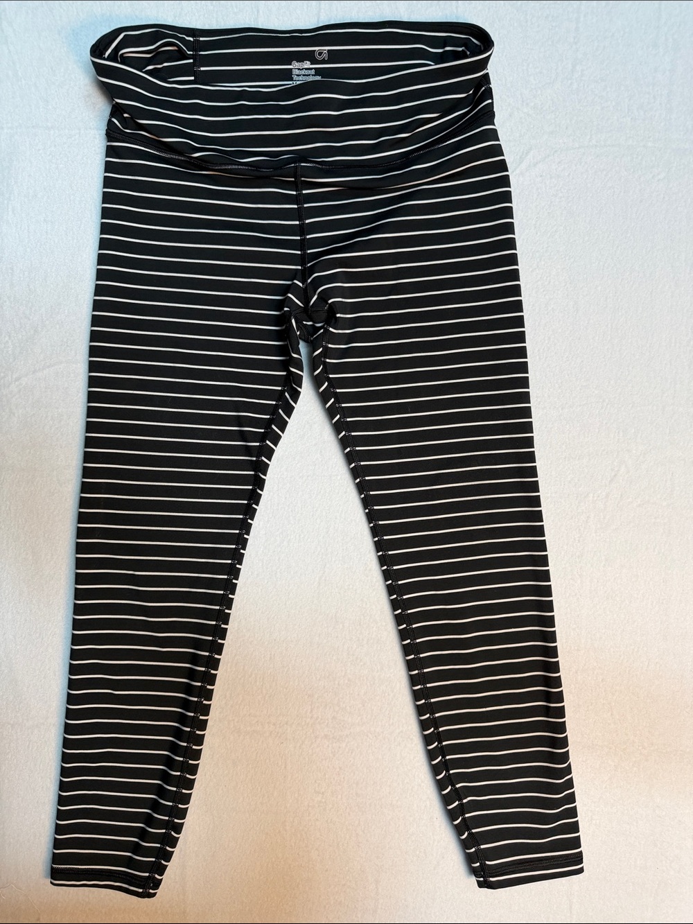 GapFit Blackout Technology Leggings
